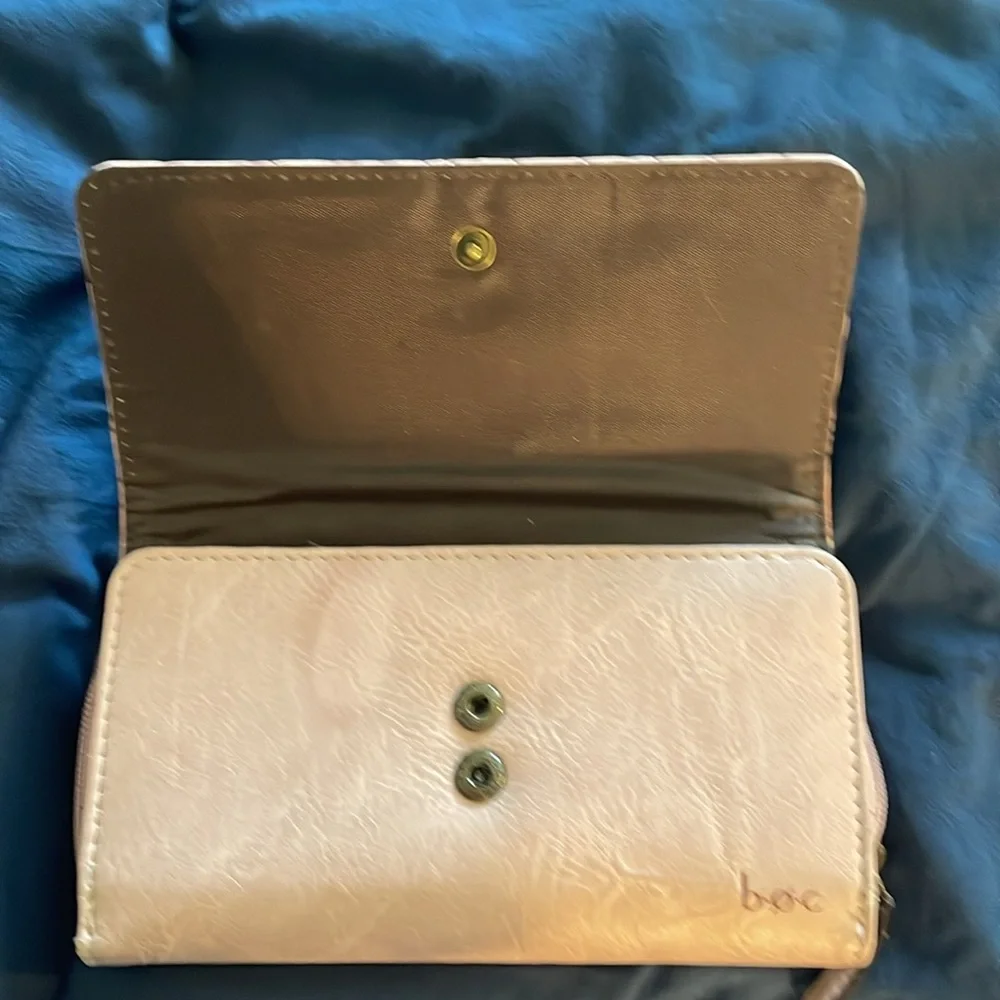 Wallet - Picture 2 of 8